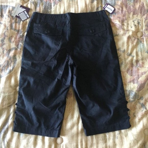 *HOST PICK* Gloria Vanderbilt shorts - Picture 2 of 3